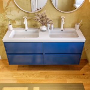 Mueble de baño suspendido 120 cm 4 cajones CARMEN con lavabo doble 2 senos resina acabado AZUL COBALTO