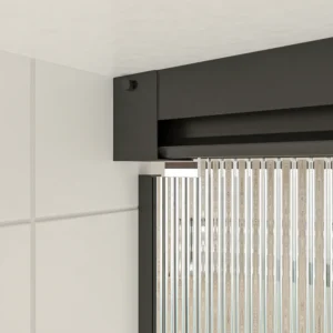 Mampara de ducha TECH HIGH frontal 1 fijo - 1 puerta corredera vidrio acanalado 8 mm.  ACERO INOXIDABLE  Negro  fabricada a techo